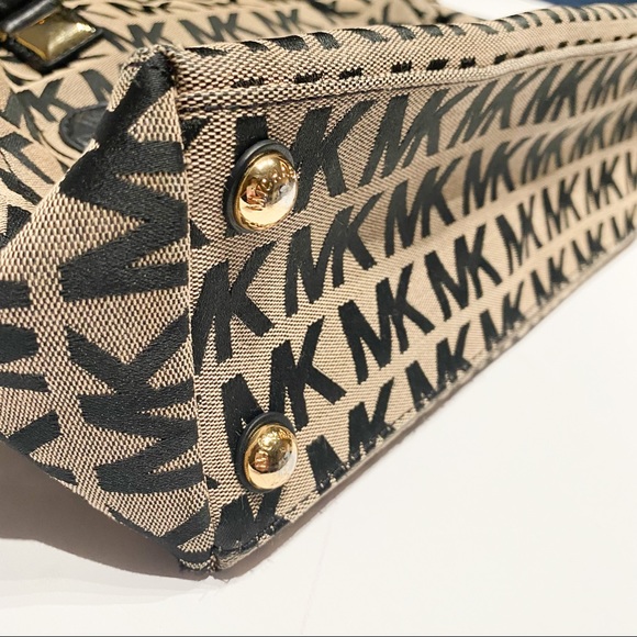 Michael Kors Monogram Medium Satchel Beige & Black - Picture 6 of 15